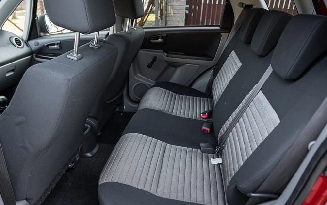 Suzuki SX4 cena 23900 przebieg: 185000, rok produkcji 2009 z Stoczek Łukowski małe 379